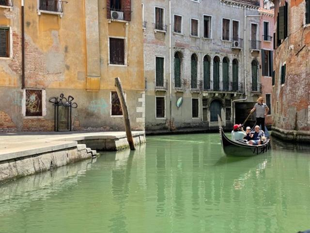 San Marco Apartment With Canal View Velence Kültér fotó
